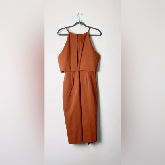 LAVISH ALICE • NEW High Neck Cropped Side Split Bodycon Midi Dress Size 8 - Picture 4 of 4